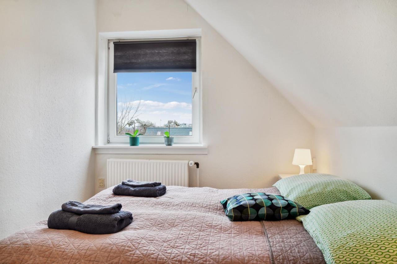 Lovely Top Floor Apart Copenhagen Near Airport, Metro And The Beach Kültér fotó
